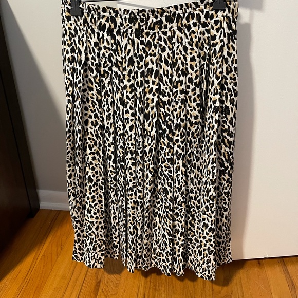 💗 NWT J.Crew leopard midi skirt - SIZE 2 - Picture 3 of 7